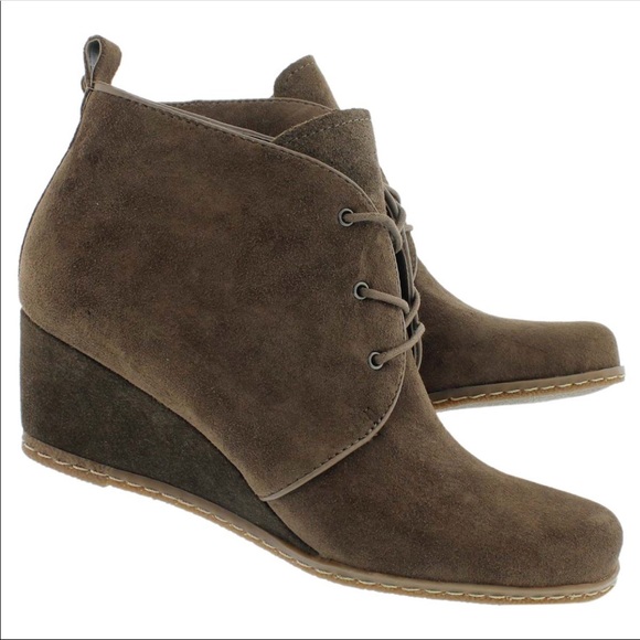 Franco Sarto suede lace up wedge boots - Picture 6 of 6